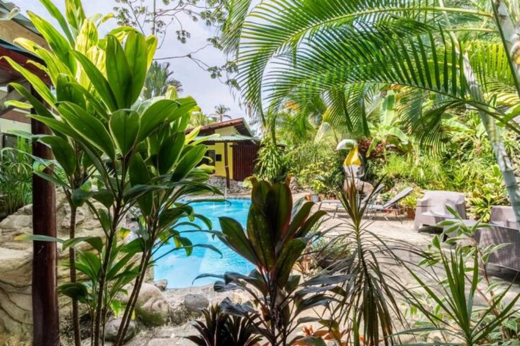 Hotel Casa Caribbean Coconut Cahuita Exterior foto